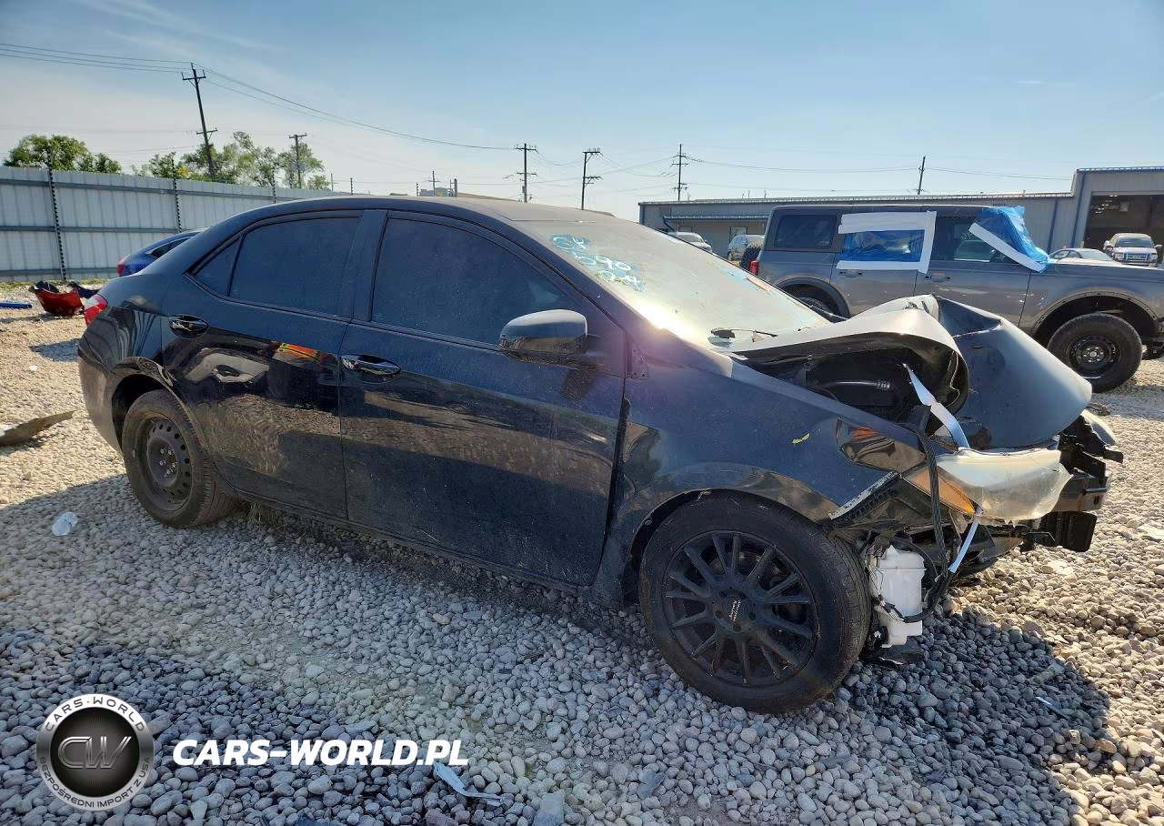 2015 Toyota Corolla Le VIN:2T1BURHE5FC366228 - 4