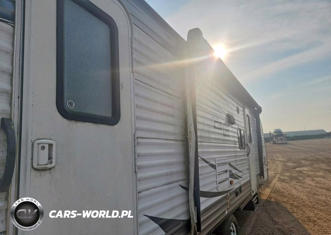 2015 Salem By Forest Rive Trailers VIN:4X4TSMB22F7406630 - 9