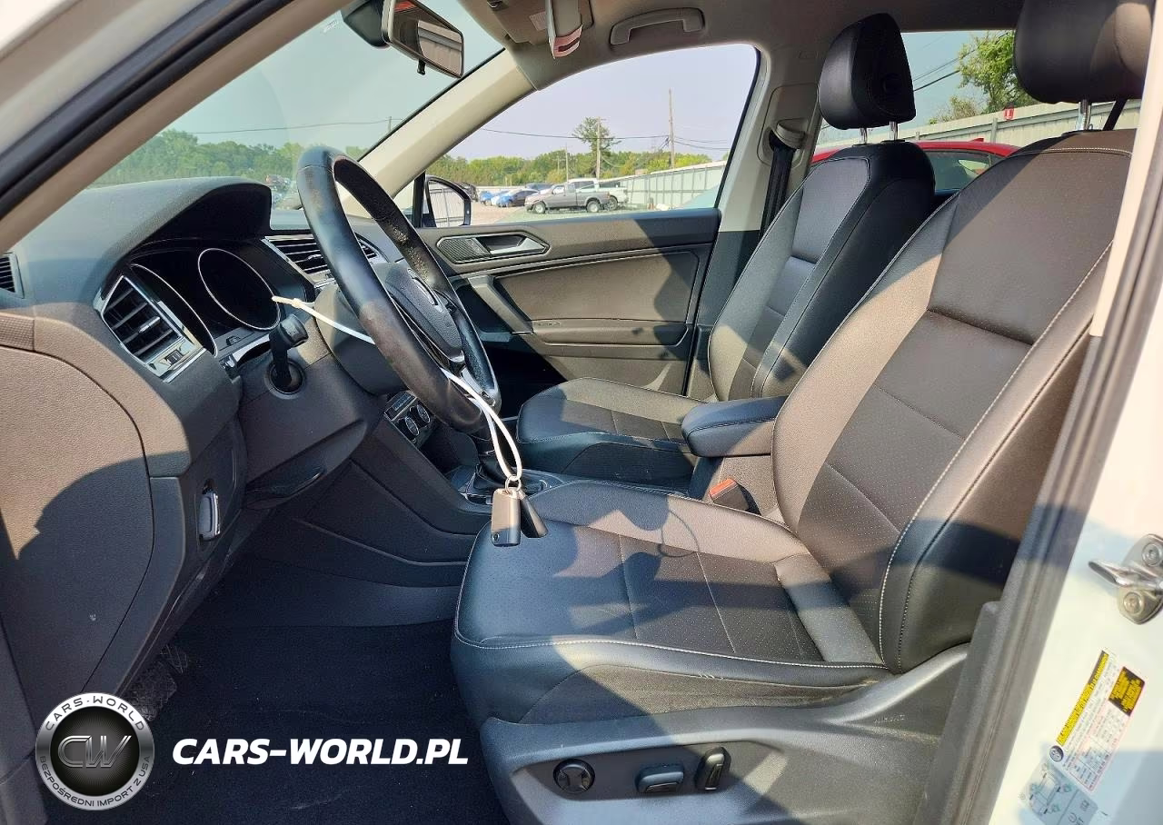 2018 Volkswagen Tiguan Se VIN:3VV2B7AX8JM161266 - 7