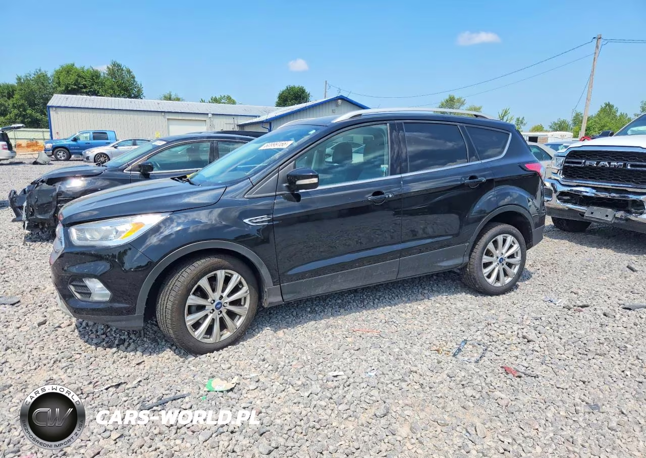 2017 Ford Escape Titanium – zdjęcie 1 z 12