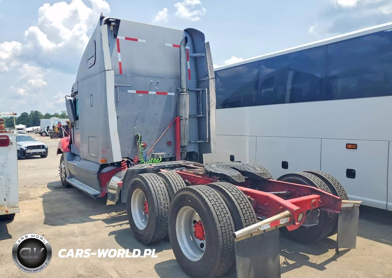2001 Freightliner Columbia 120 Semi Truck VIN:1FUJA6BD31LH66871 - 2
