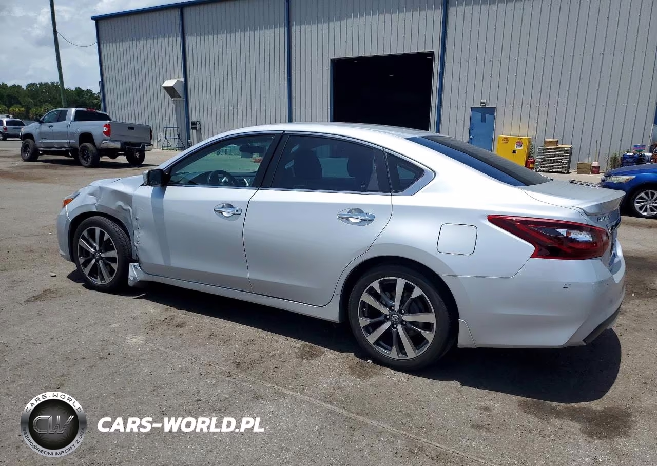 2017 Nissan Altima 2.5 Sr VIN:1N4AL3AP5HC245742 - 2