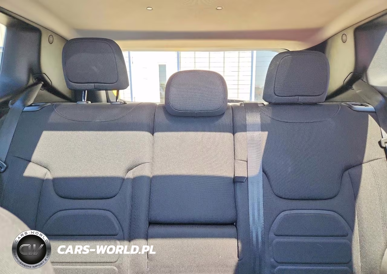 2018 Jeep Renegade Latitude VIN:ZACCJBBB0JPH74412 - 10