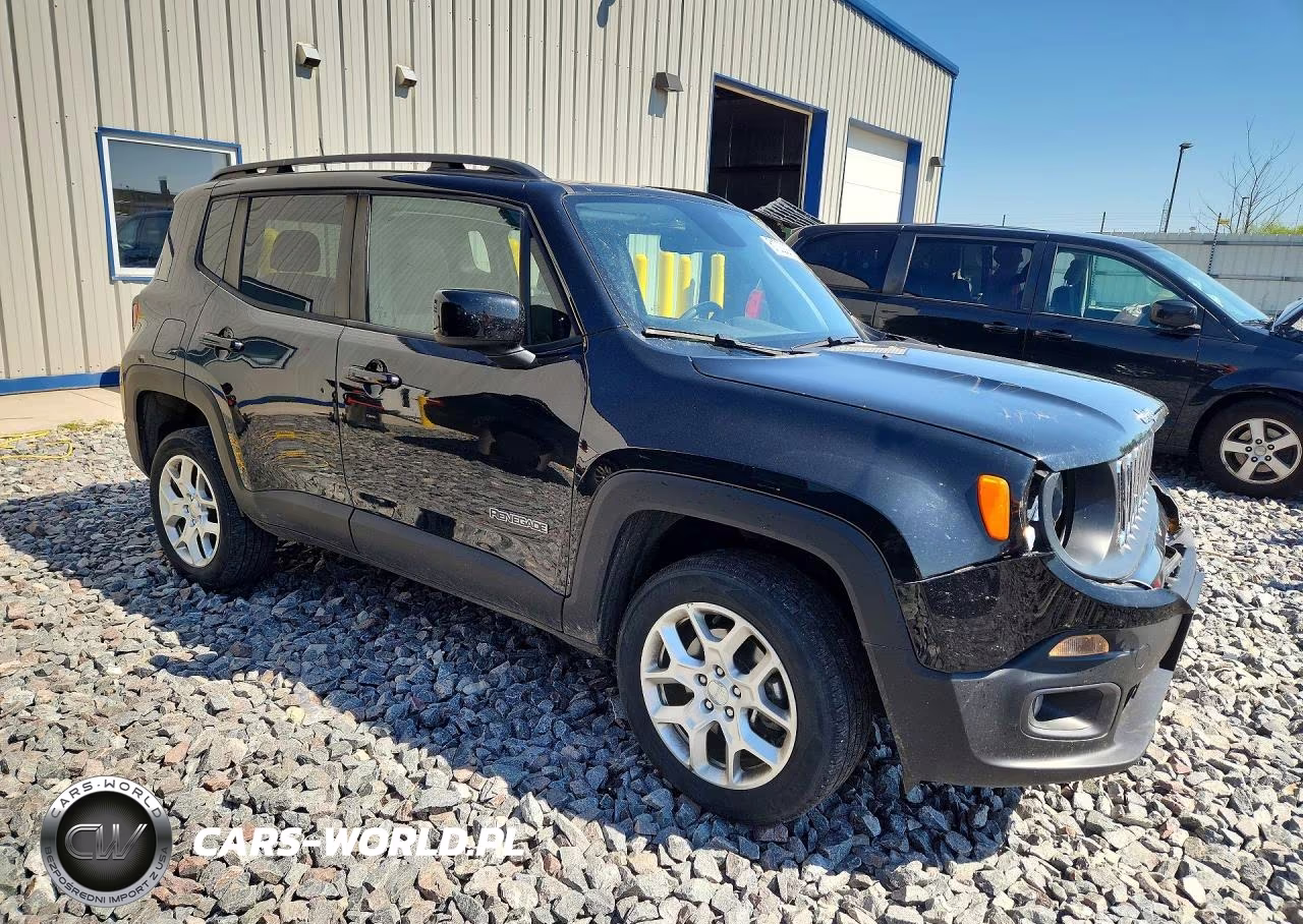 2018 Jeep Renegade Latitude VIN:ZACCJBBB0JPH74412 - 4