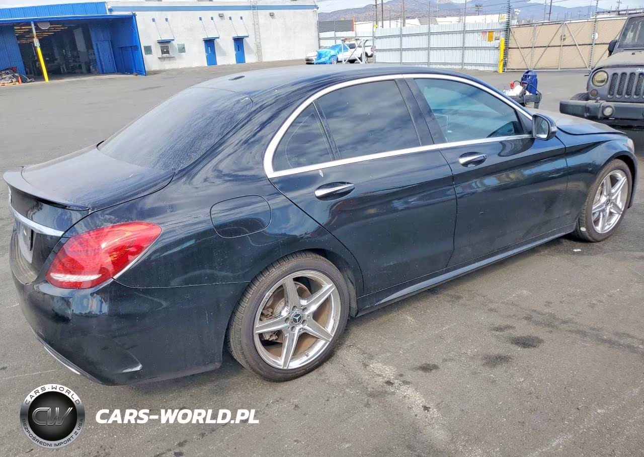2018 Mercedes-Benz C 300 VIN:55SWF4JB0JU264031 - 3
