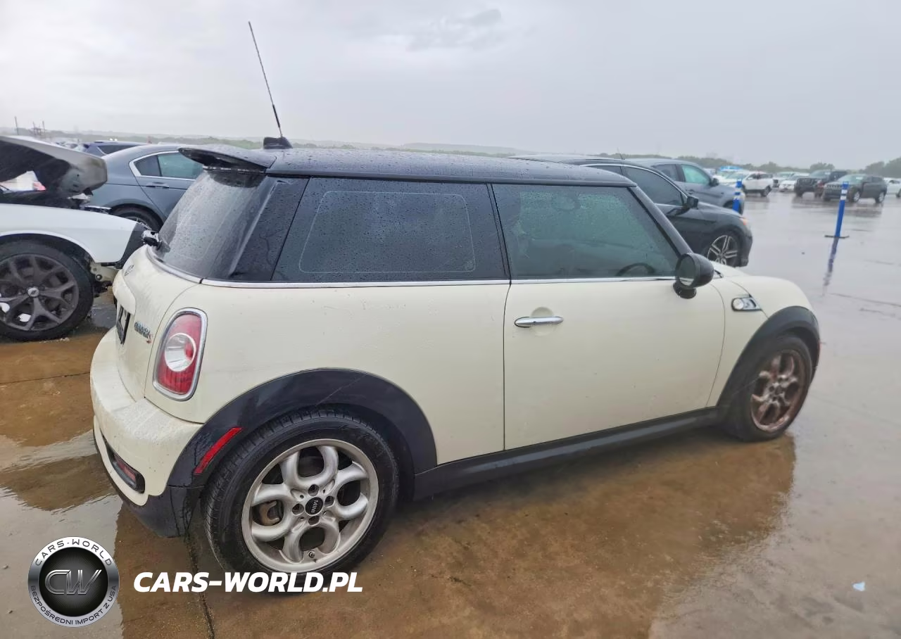 2013 Mini Cooper S VIN:WMWSV3C55DT389741 - 3