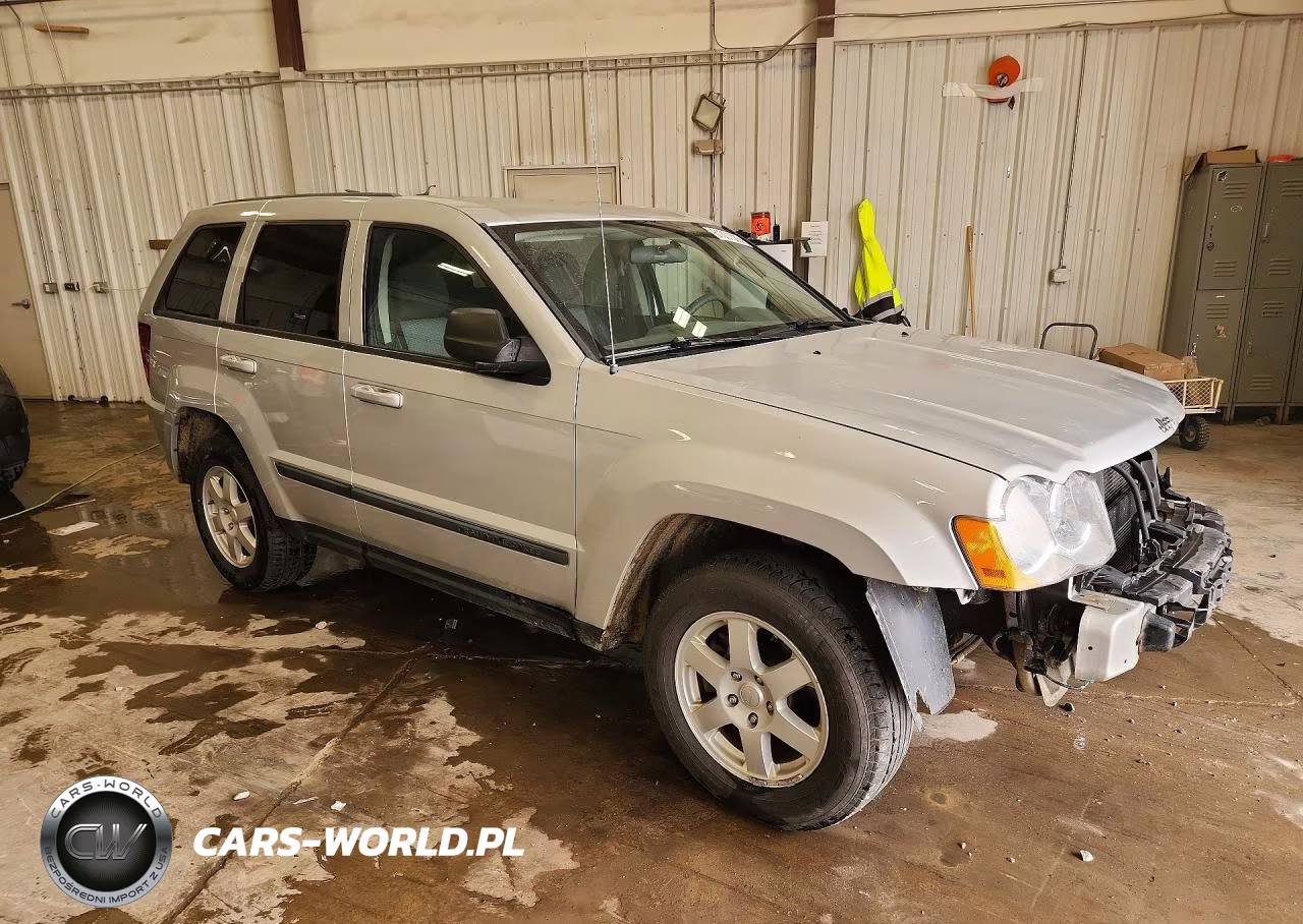 2008 Jeep Grand Cherokee Laredo VIN:1J8GR48K18C157332 - 4