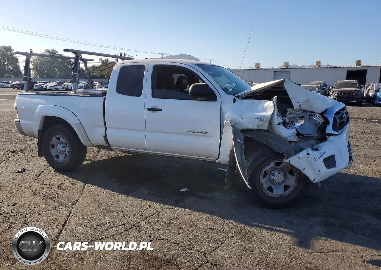 2014 Toyota Tacoma Prerunner Access Cab VIN:5TFTX4GN2EX036983 - 4