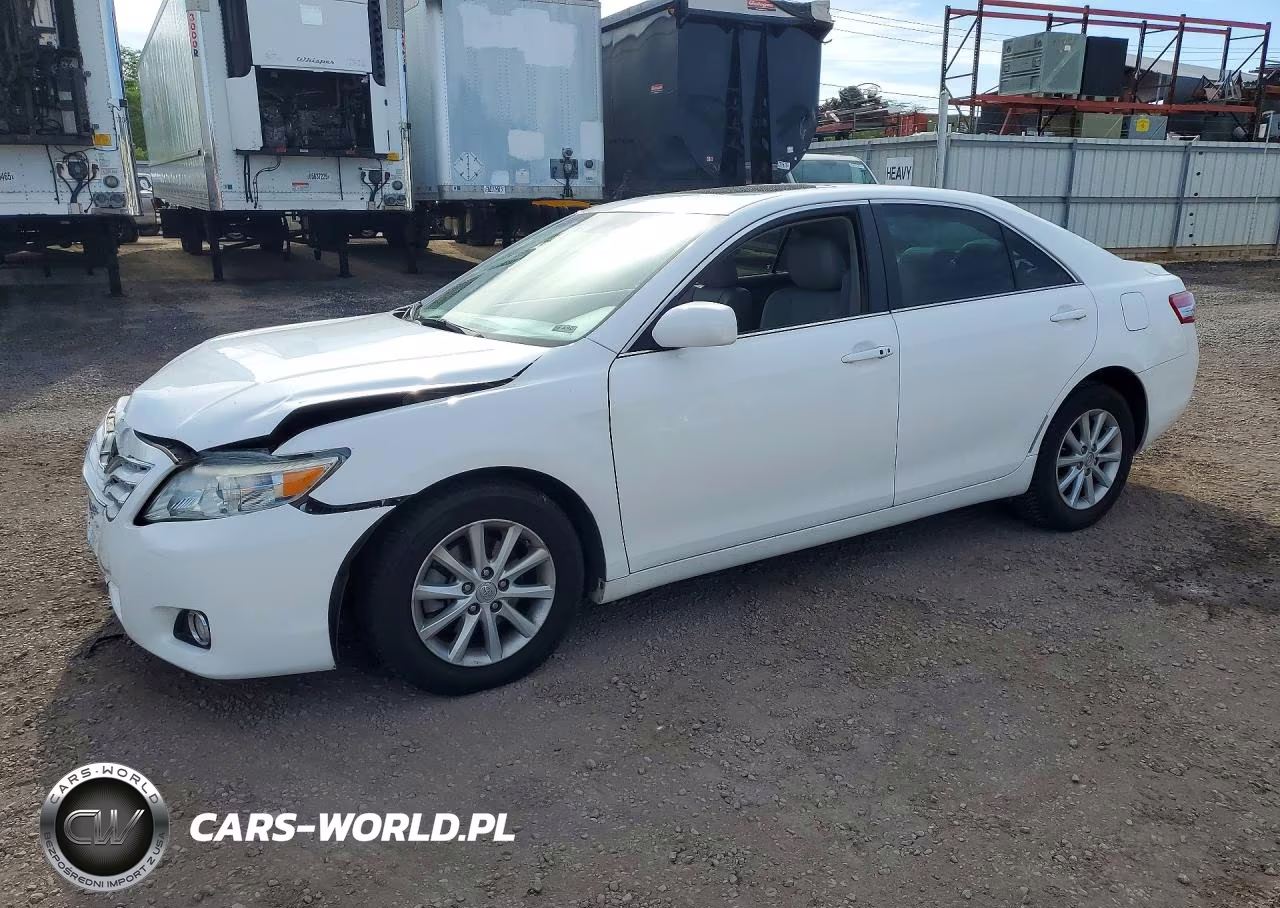 2011 Toyota Camry Le V6