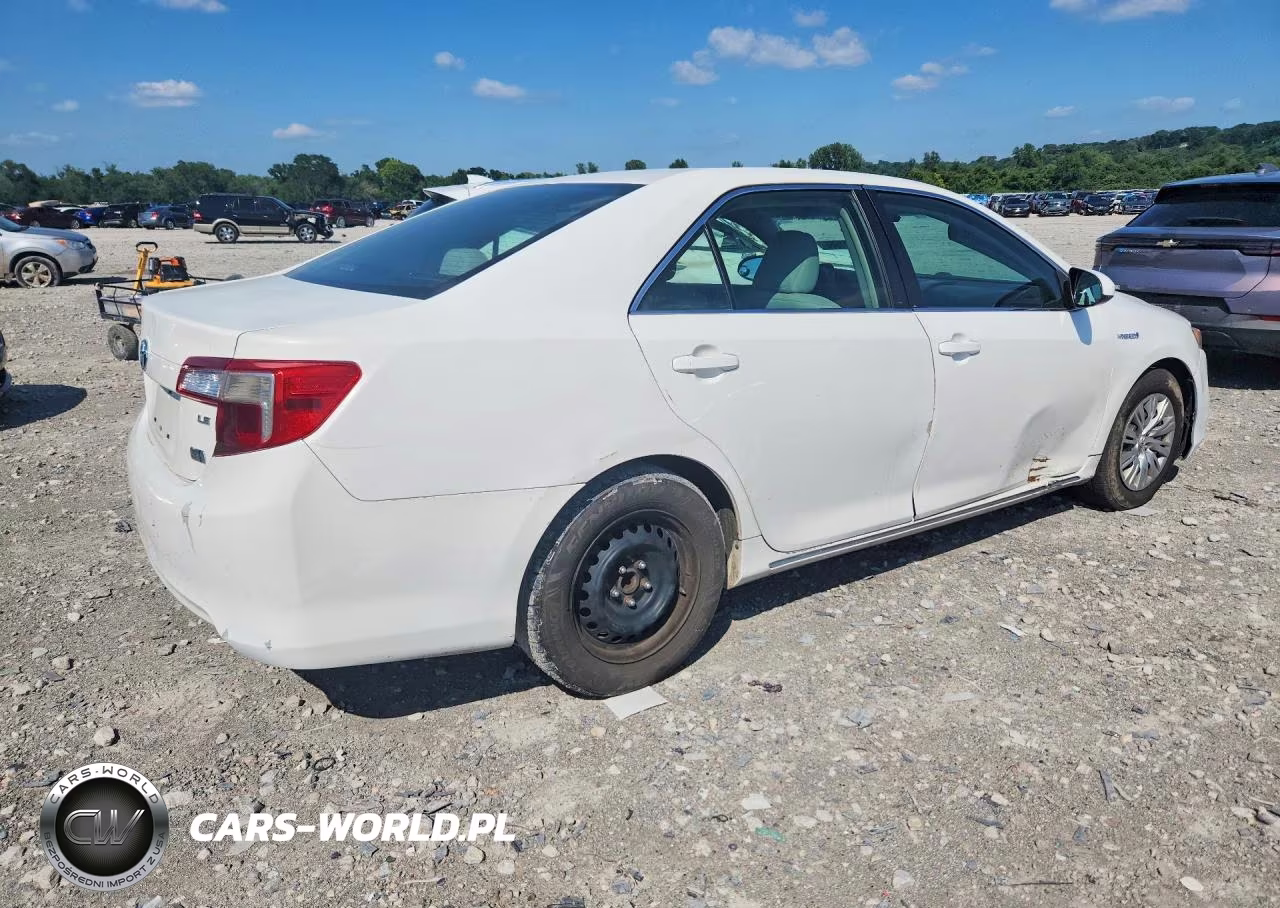 TOYOTA CAMRY HYBR VIN:4T1BD1FK8DU083005 - 3