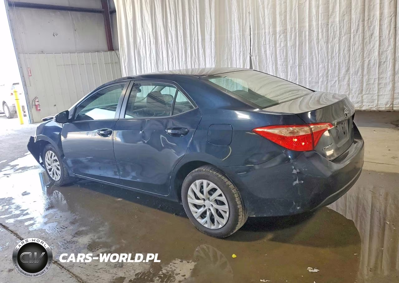 2018 Toyota Corolla Le VIN:5YFBURHE5JP751944 - 2