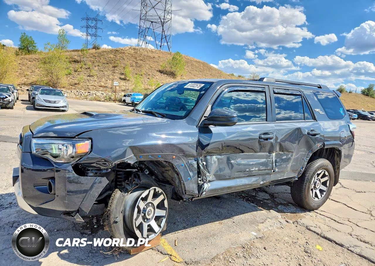 2024 Toyota 4Runner Trd Off-Road – zdjęcie 1 z 13