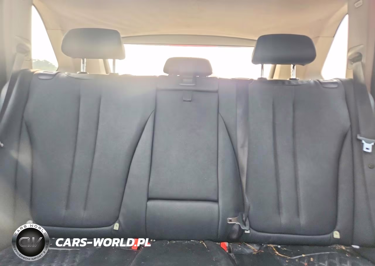 BMW X5 SDRIVE3 VIN:5UXKR2C54E0C01488 - 10