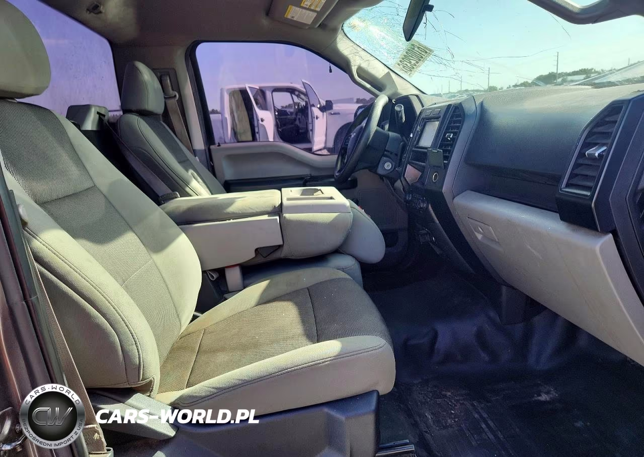 2016 Ford F150 VIN:1FTMF1C82GFB71282 - 10