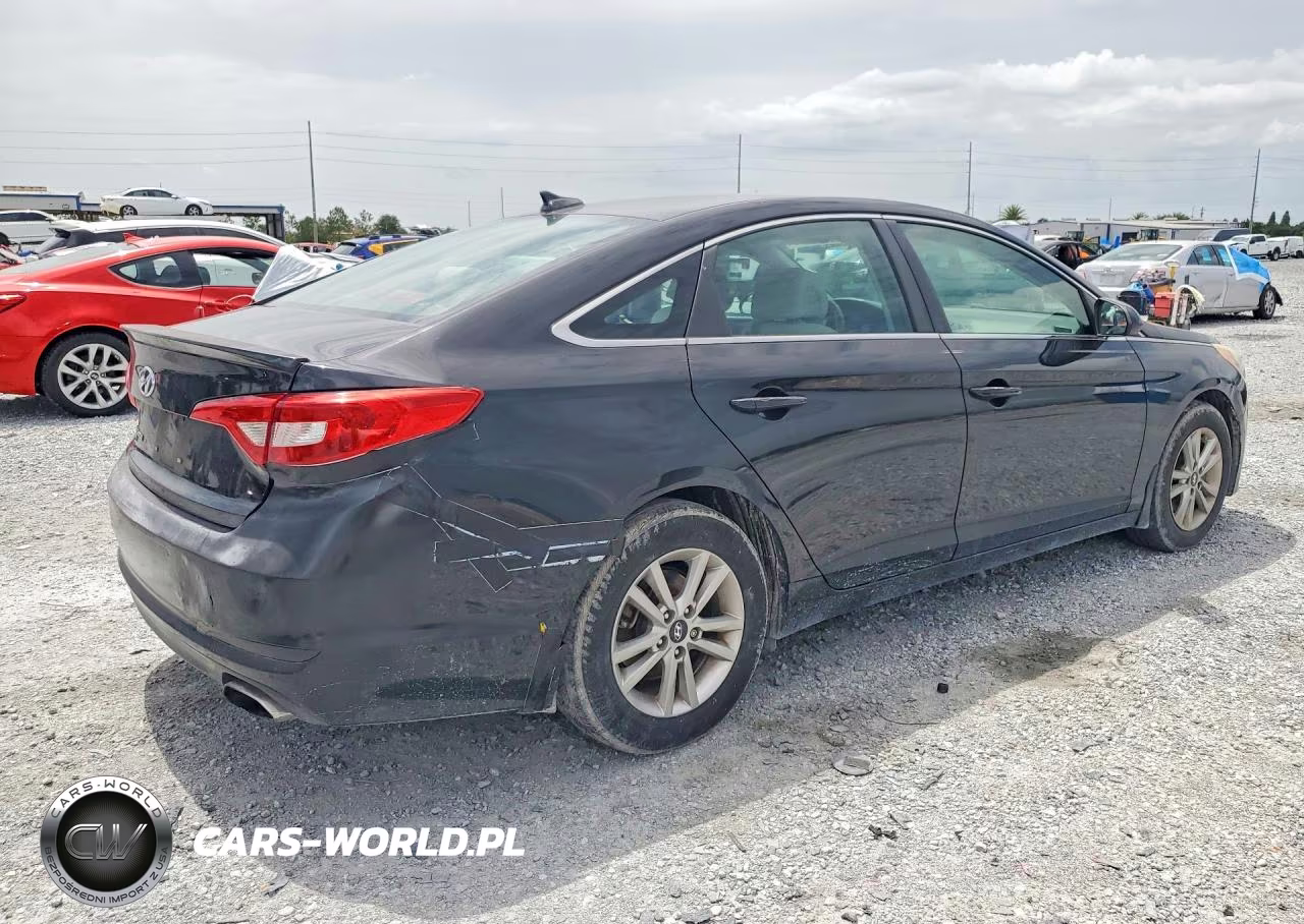 2015 Hyundai Sonata Se VIN:5NPE24AF7FH011616 - 3
