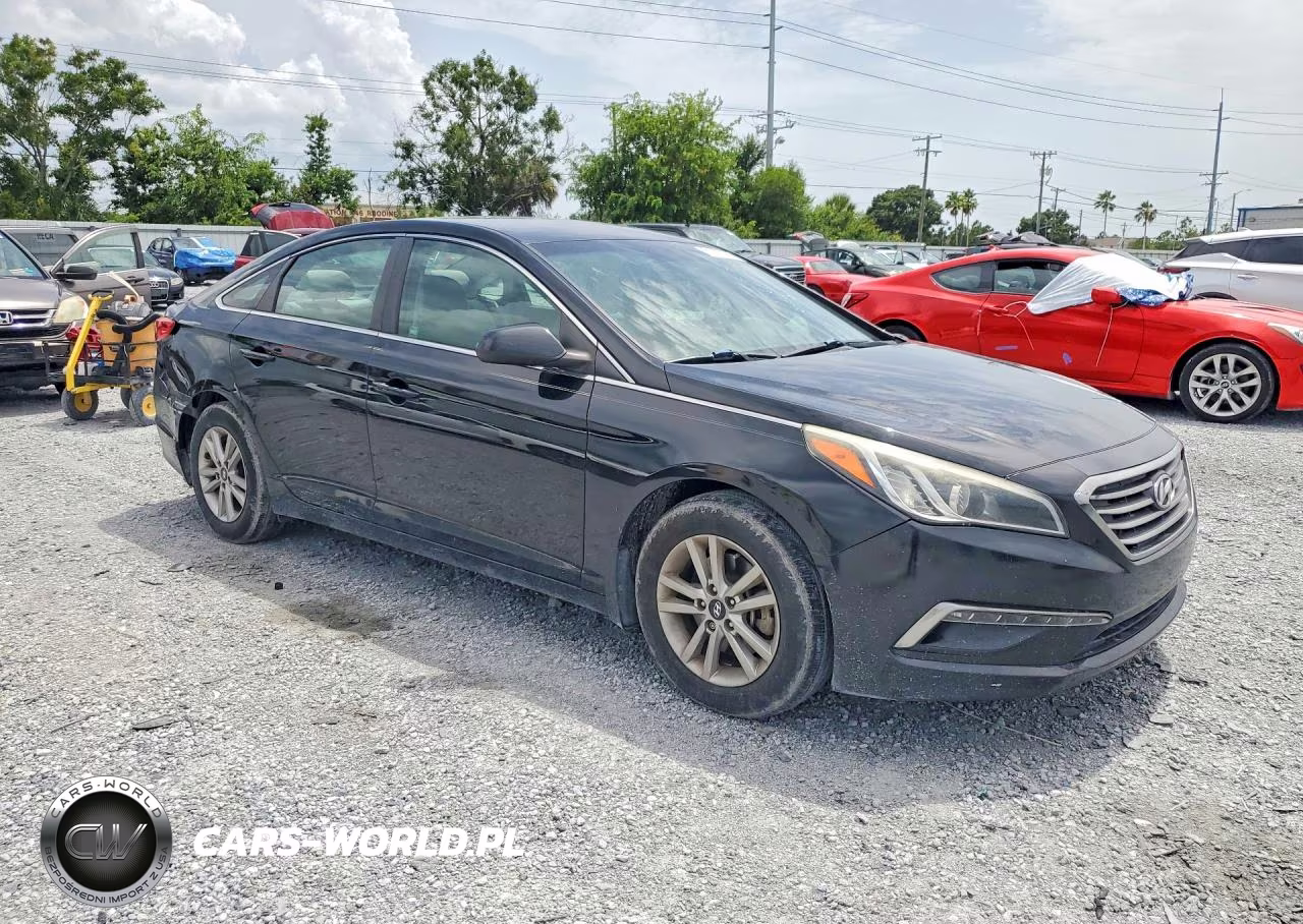 2015 Hyundai Sonata Se VIN:5NPE24AF7FH011616 - 4