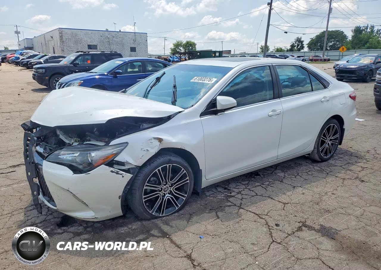 2016 Toyota Camry Special Edition