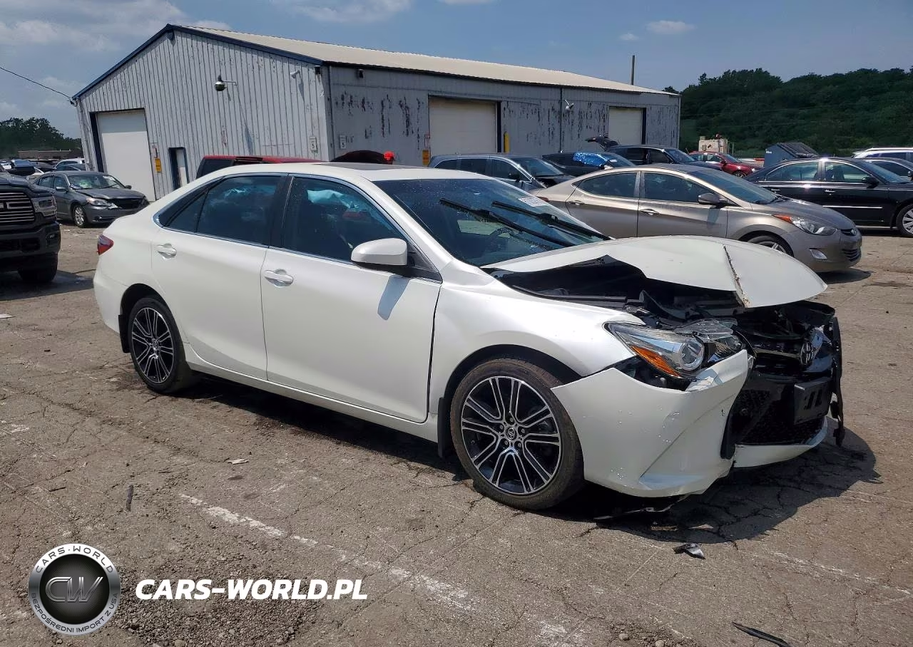 2016 Toyota Camry Special Edition VIN:4T1BF1FK1GU142605 - 4