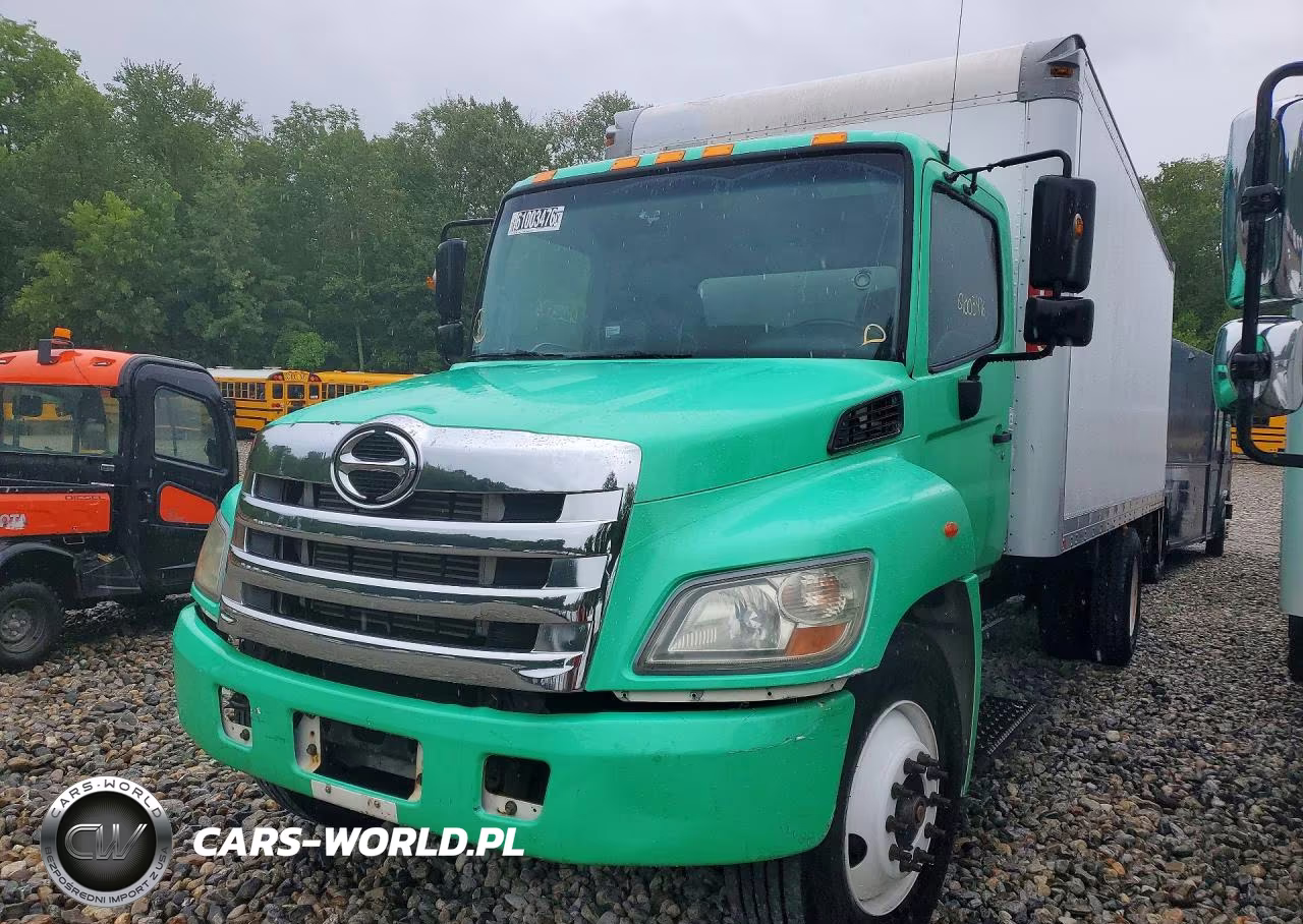 2012 Hino 258-268 Box Truck