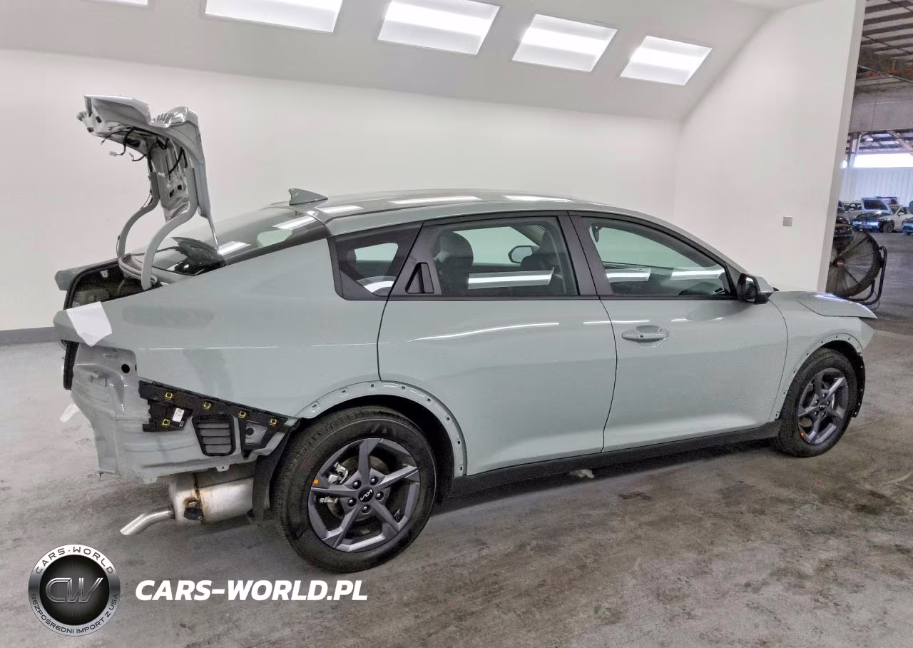2026 Kia K4 Lxs VIN:3KPFT4DE8TE304879 - 3