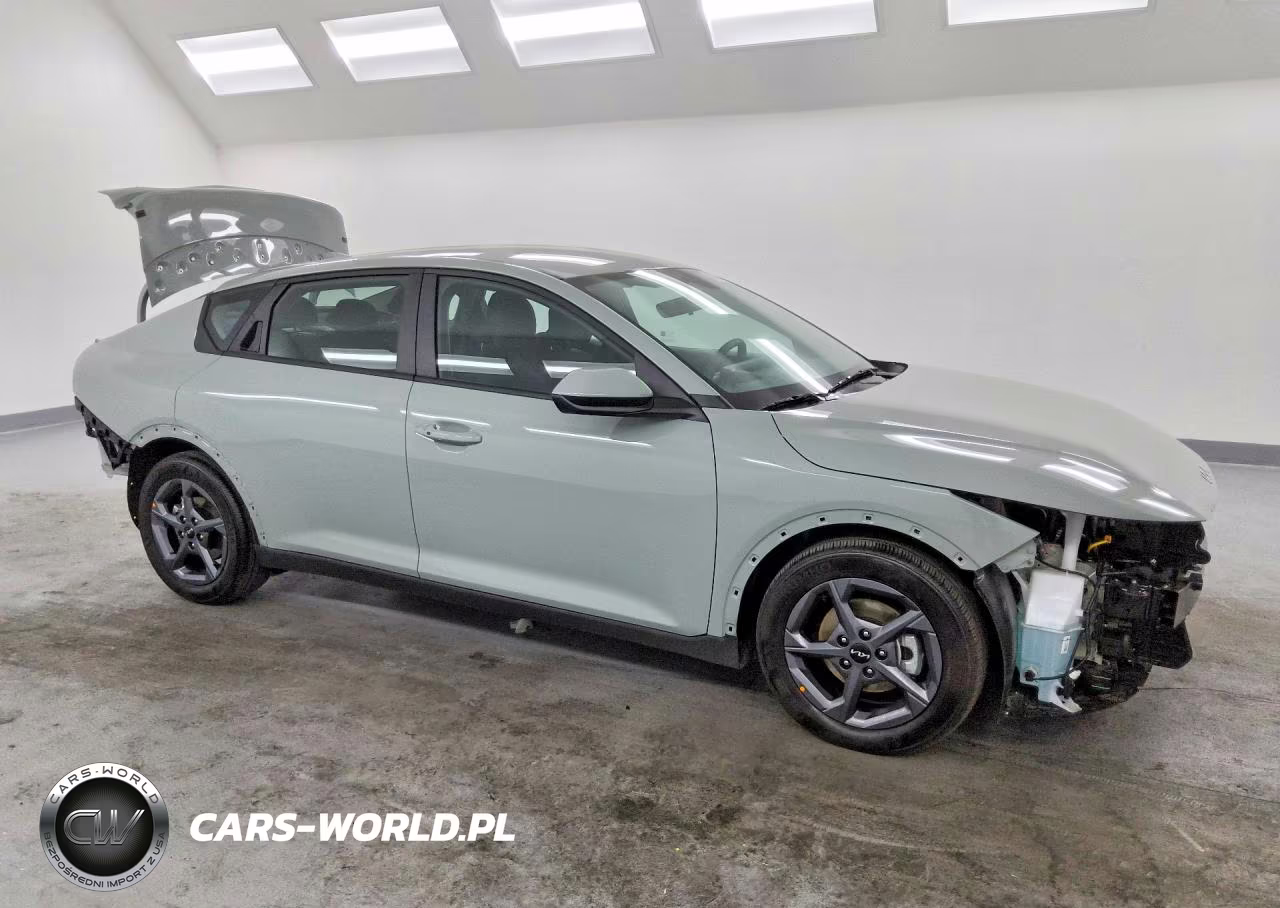 2026 Kia K4 Lxs VIN:3KPFT4DE8TE304879 - 4