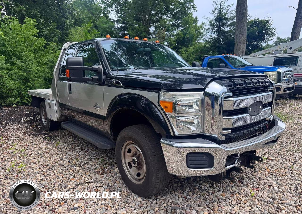 2015 Ford F350 Super Duty – zdjęcie 1 z 10