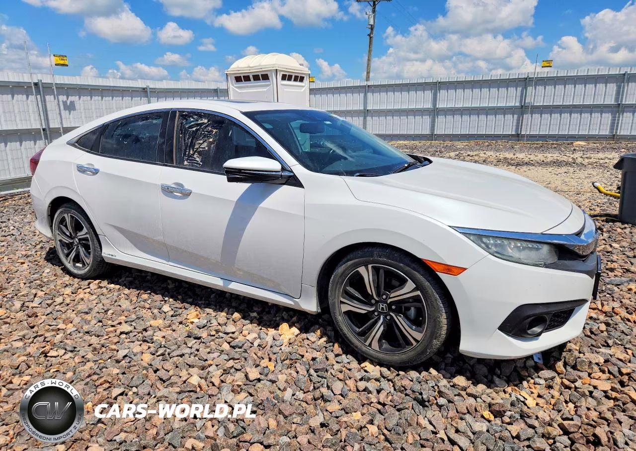 2016 Honda Civic Touring VIN:19XFC1F91GE042630 - 4