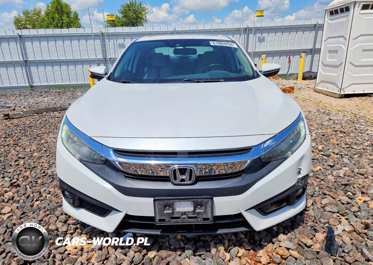 2016 Honda Civic Touring VIN:19XFC1F91GE042630 - 5