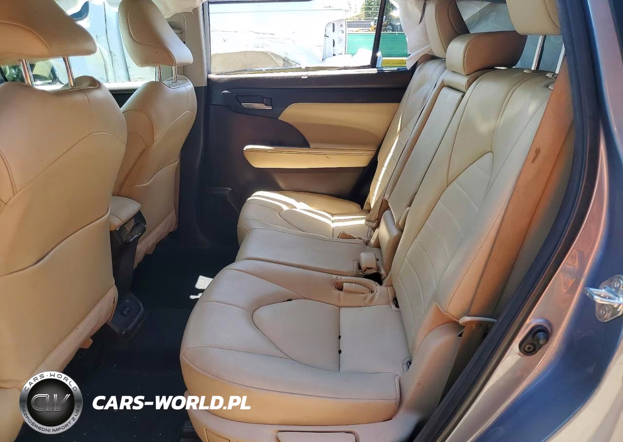 2022 Toyota Highlander Hybrid Xle VIN:5TDHBRCH7NS099729 - 11