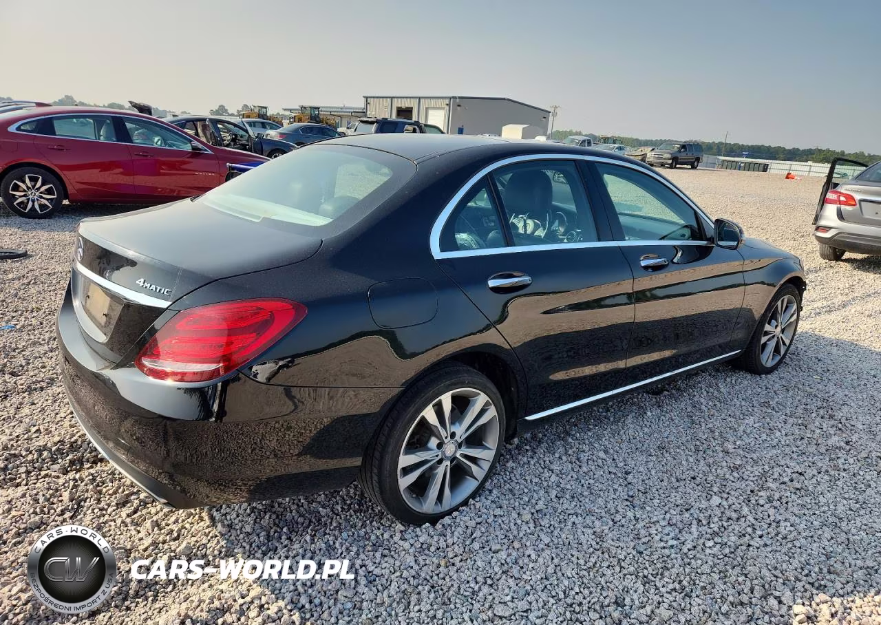 2017 Mercedes-Benz C 300 4Matic VIN:55SWF4KB3HU197319 - 3