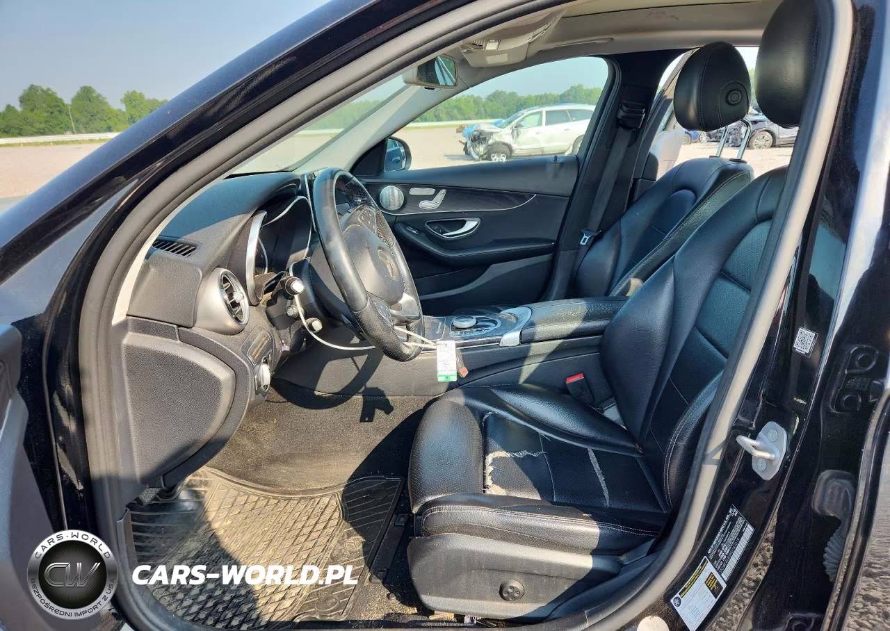 2017 Mercedes-Benz C 300 4Matic VIN:55SWF4KB3HU197319 - 7