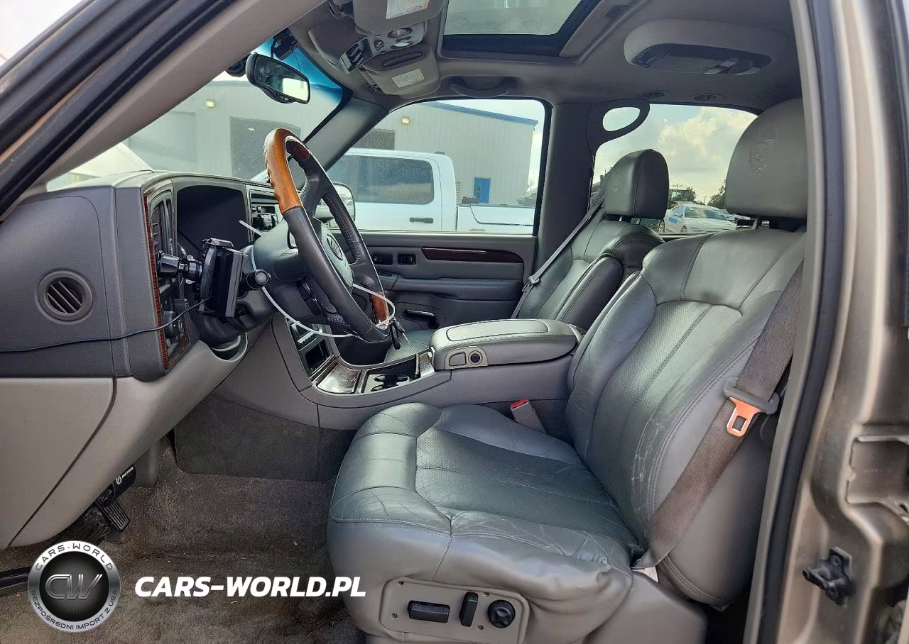 2002 Cadillac Escalade Luxury VIN:1GYEK63N32R144113 - 7