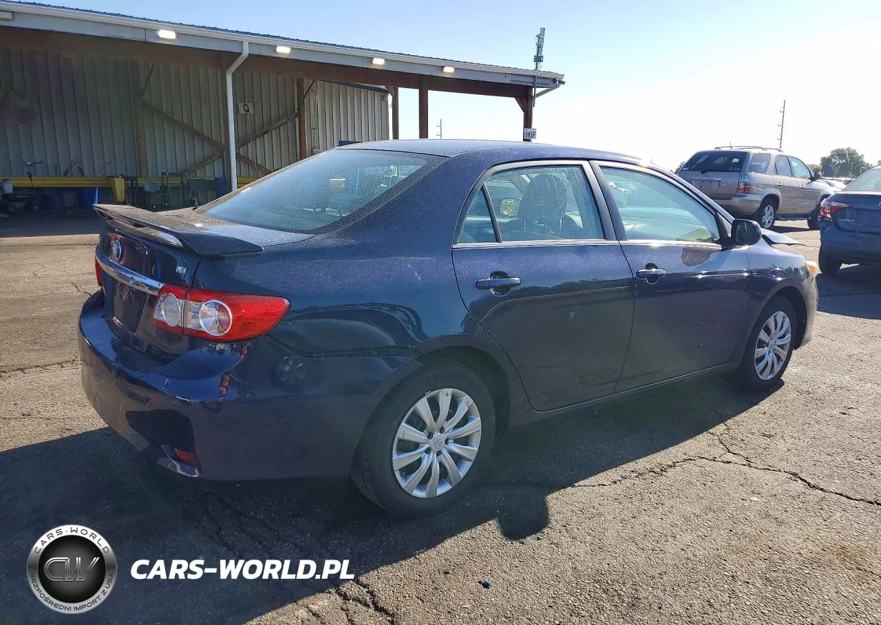 2013 Toyota Corolla Le VIN:2T1BU4EE7DC041908 - 3