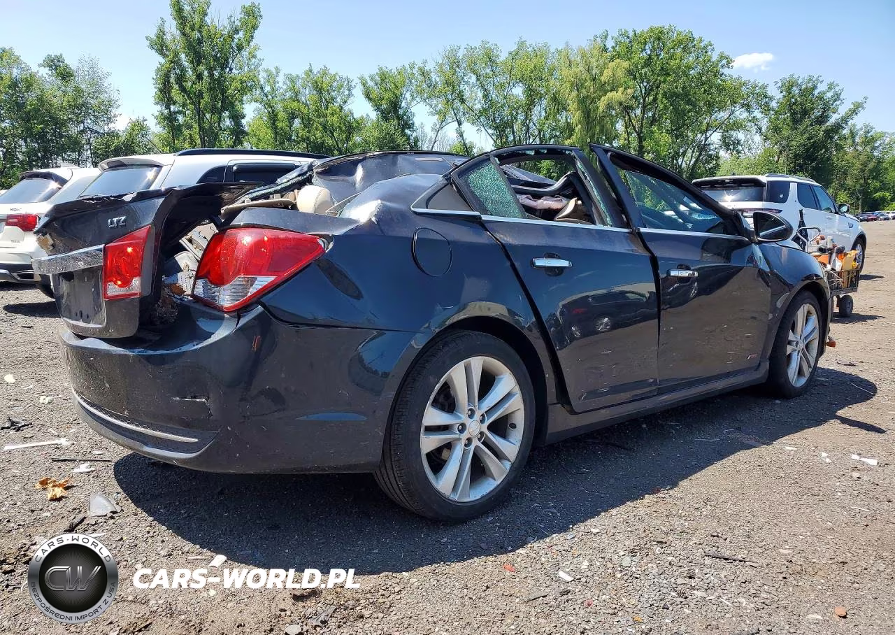 2013 Chevrolet Cruze Ltz VIN:1G1PG5SB8D7110709 - 3