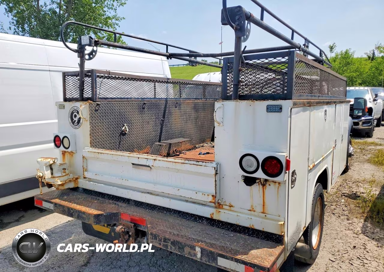 2011 Ford F450 Super Duty VIN:1FDUF4GT4BEA68441 - 3