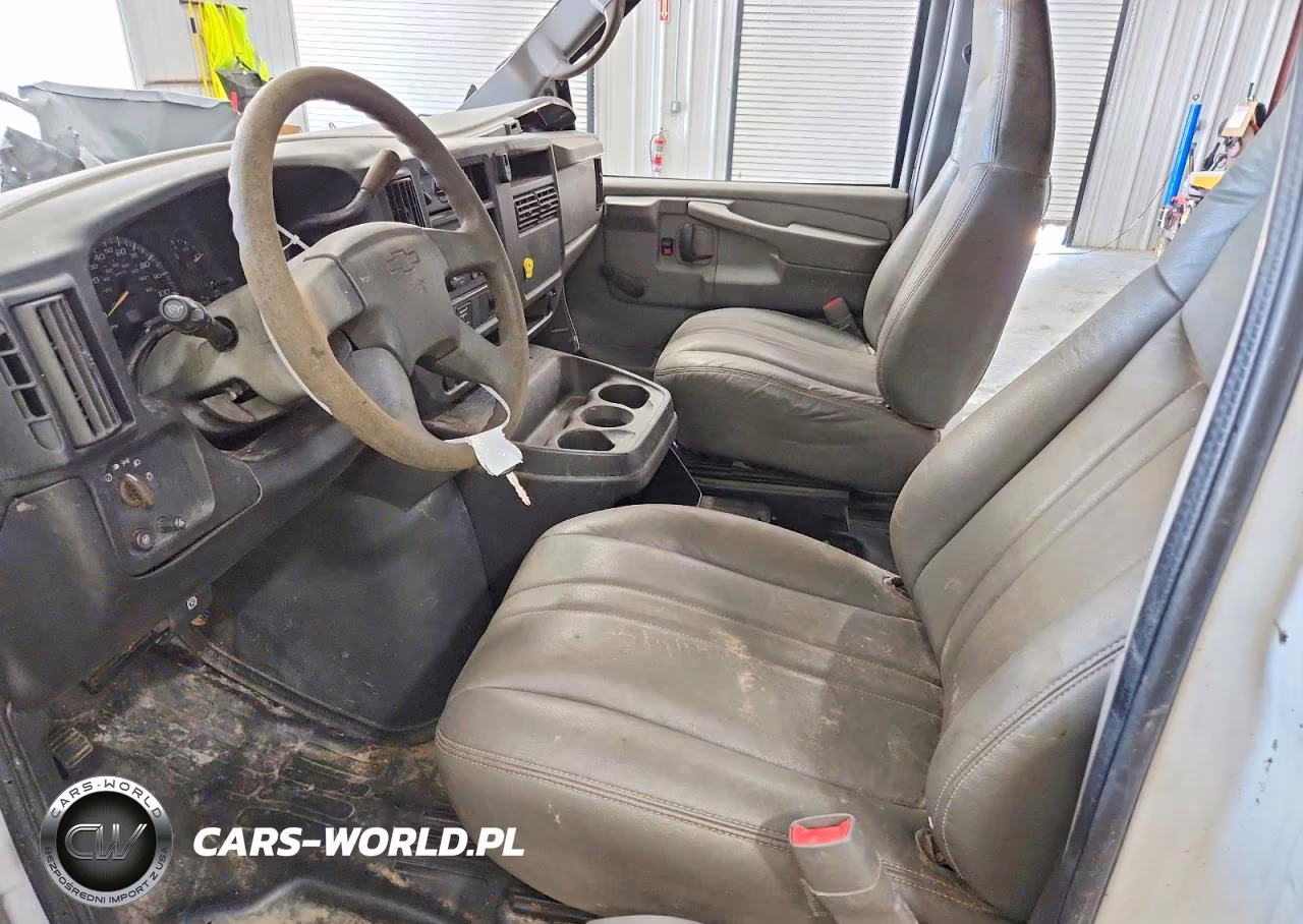 2006 Chevrolet Express G3500 VIN:1GCHG35U561241910 - 7