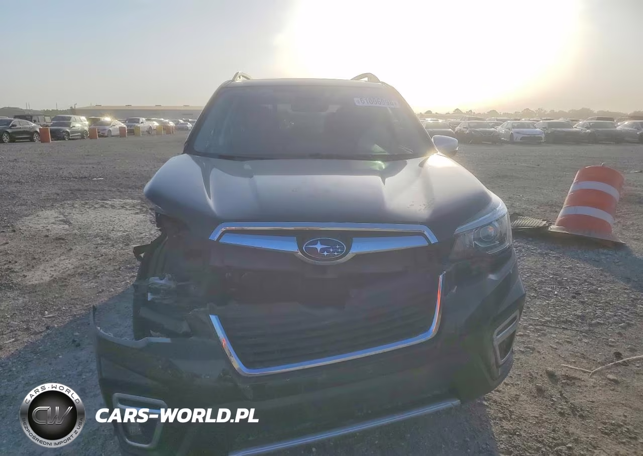 2020 Subaru Forester Touring VIN:JF2SKAXC3LH566542 - 5