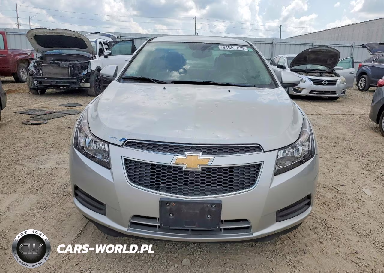2014 Chevrolet Cruze Lt VIN:1G1PE5SB6E7381064 - 5