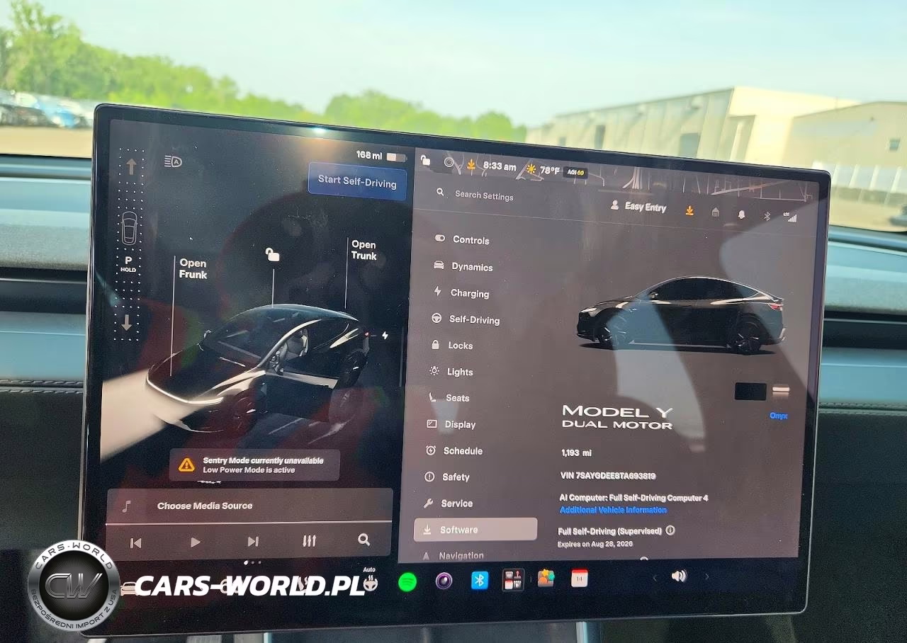 2026 Tesla Model Y VIN:7SAYGDEE8TA693819 - 9