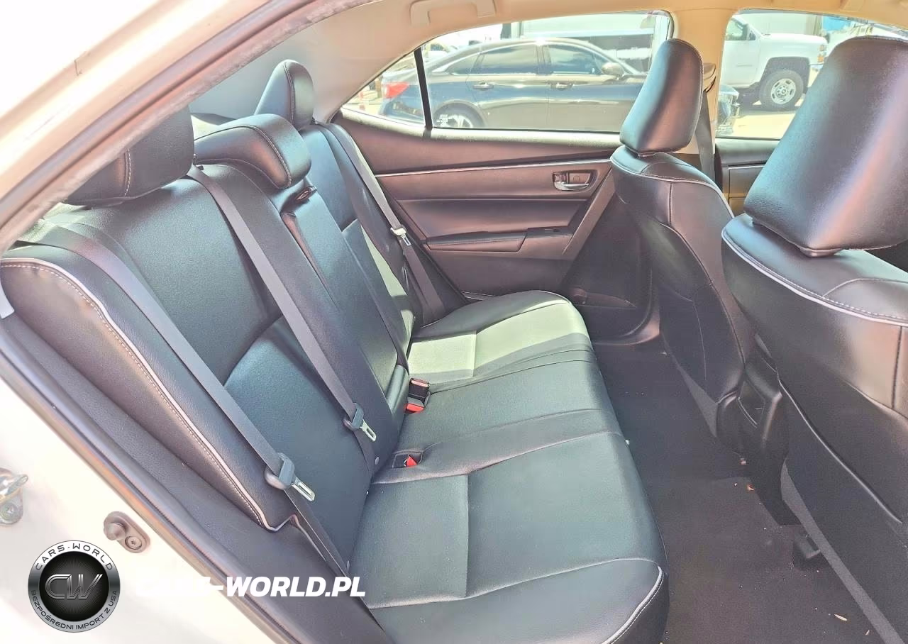 2018 Toyota Corolla VIN:5YFBURHEXJP823043 - 10