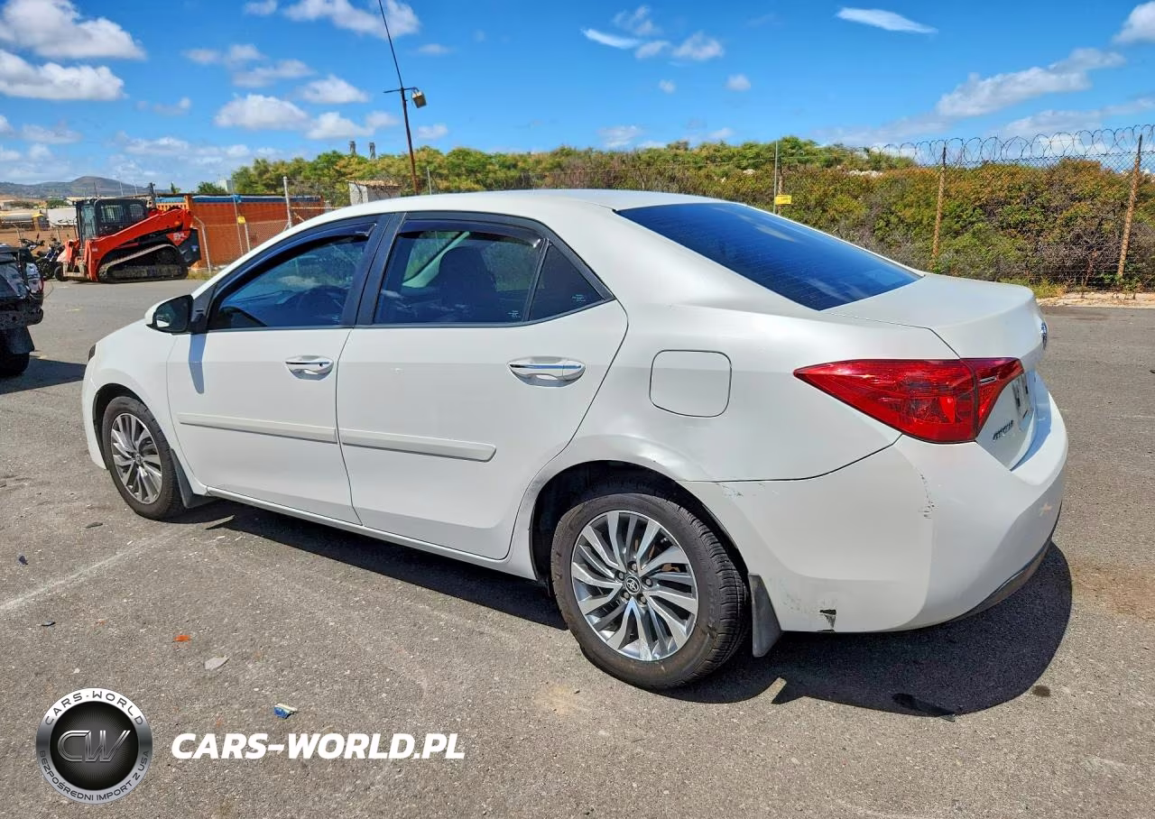 2018 Toyota Corolla VIN:5YFBURHEXJP823043 - 2