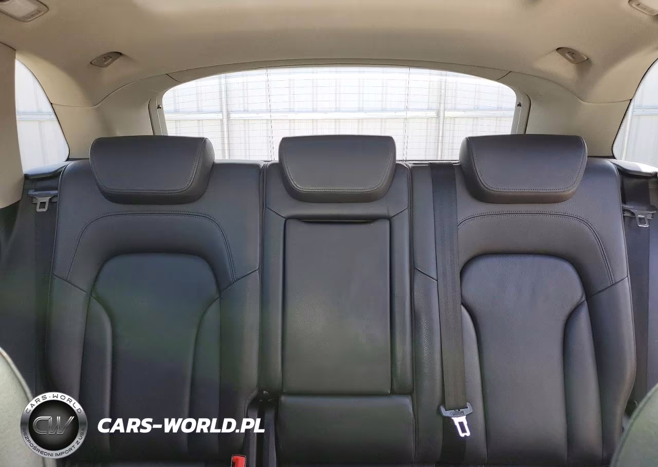 2010 Audi Q5 Premium Plus VIN:WA1LKAFP2AA042788 - 10