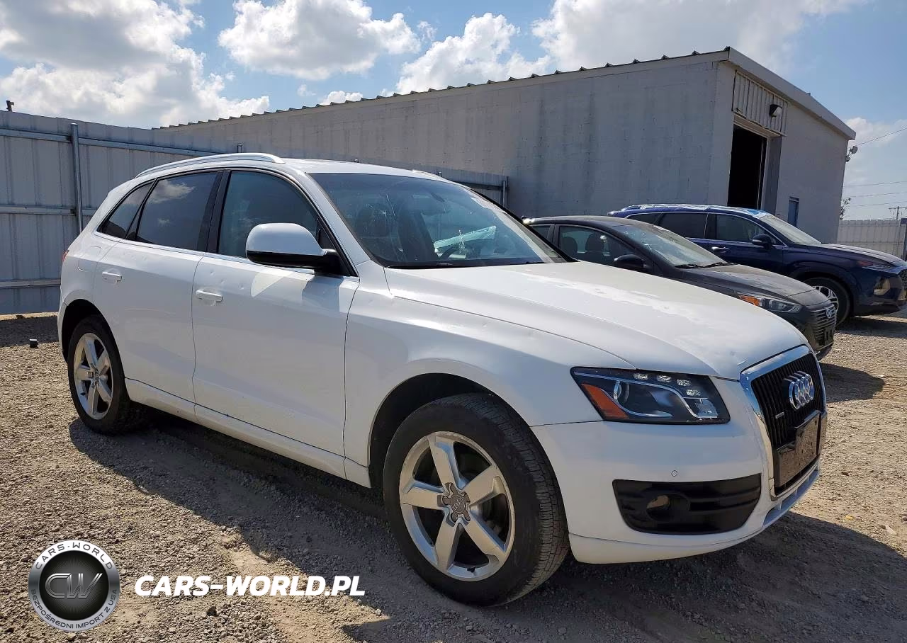 2010 Audi Q5 Premium Plus VIN:WA1LKAFP2AA042788 - 4