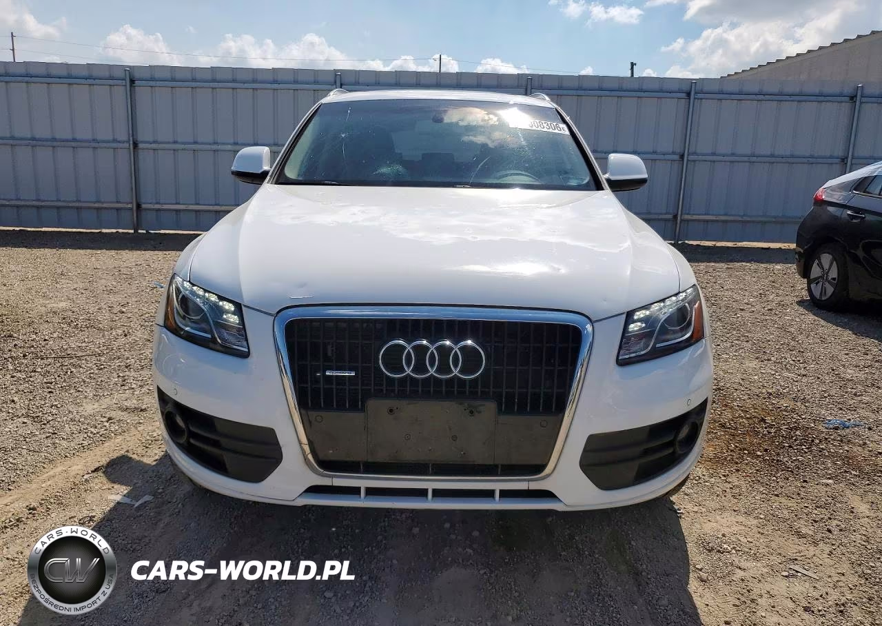 2010 Audi Q5 Premium Plus VIN:WA1LKAFP2AA042788 - 5