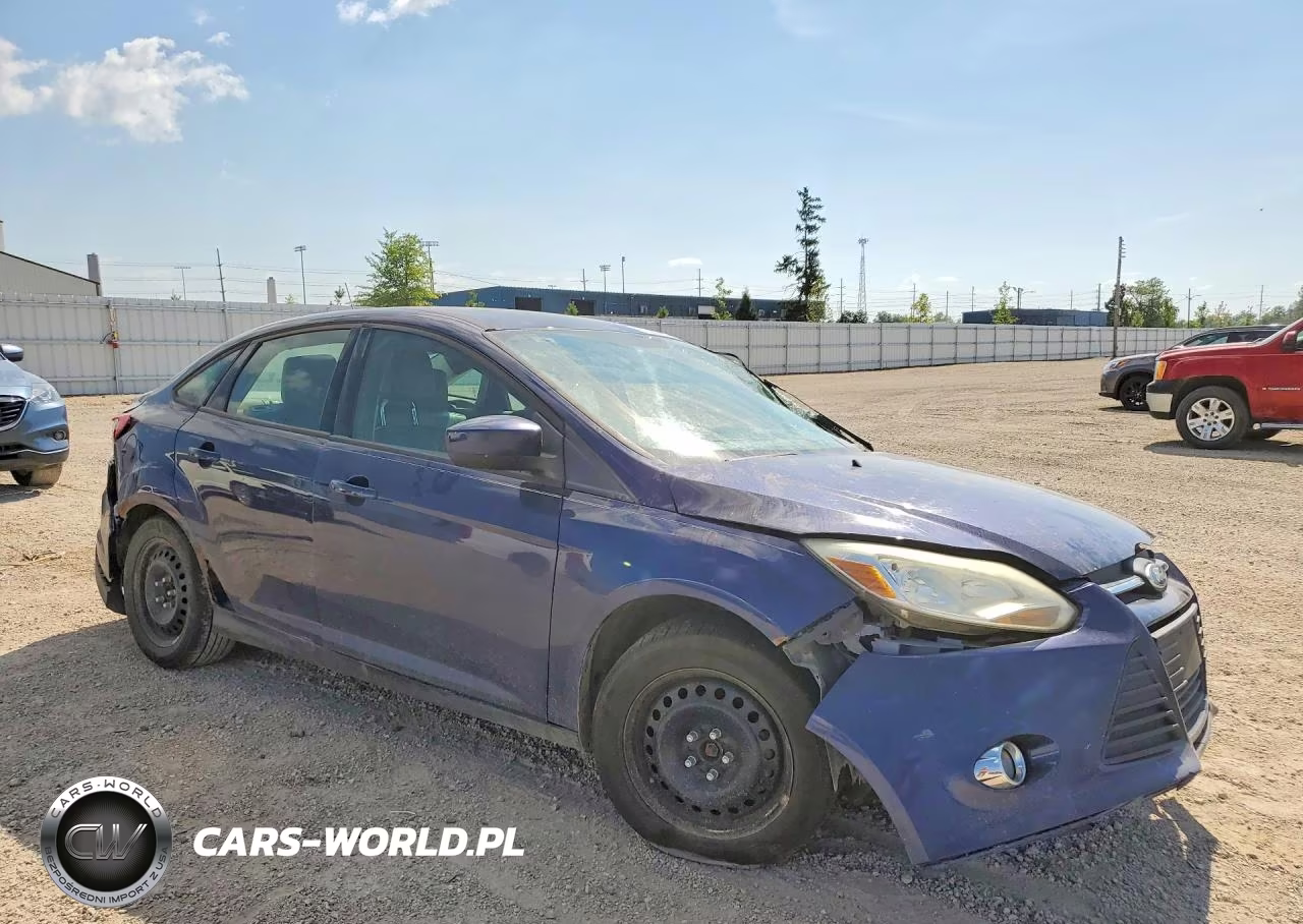 2012 Ford Focus Se VIN:1FAHP3F22CL131559 - 4