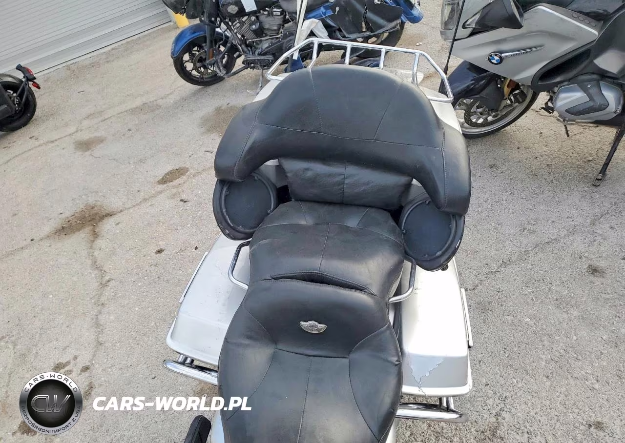2003 Harley-Davidson Flhtcui Anniversary VIN:1HD1FCW453Y605649 - 5