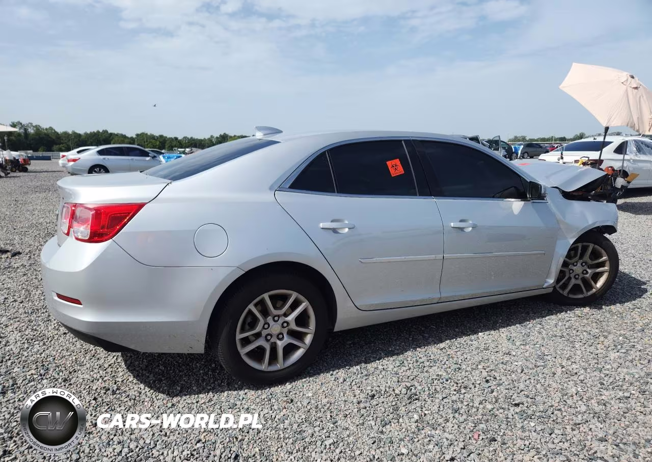 2015 Chevrolet Malibu 1Lt VIN:1G11C5SL2FF244327 - 3