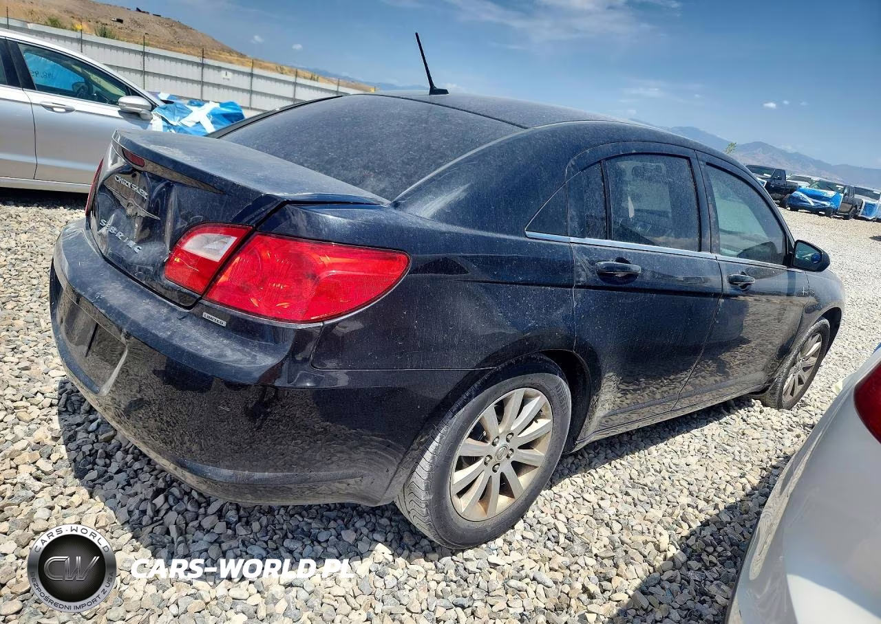 2010 Chrysler Sebring Limited VIN:1C3CC5FB5AN135090 - 3