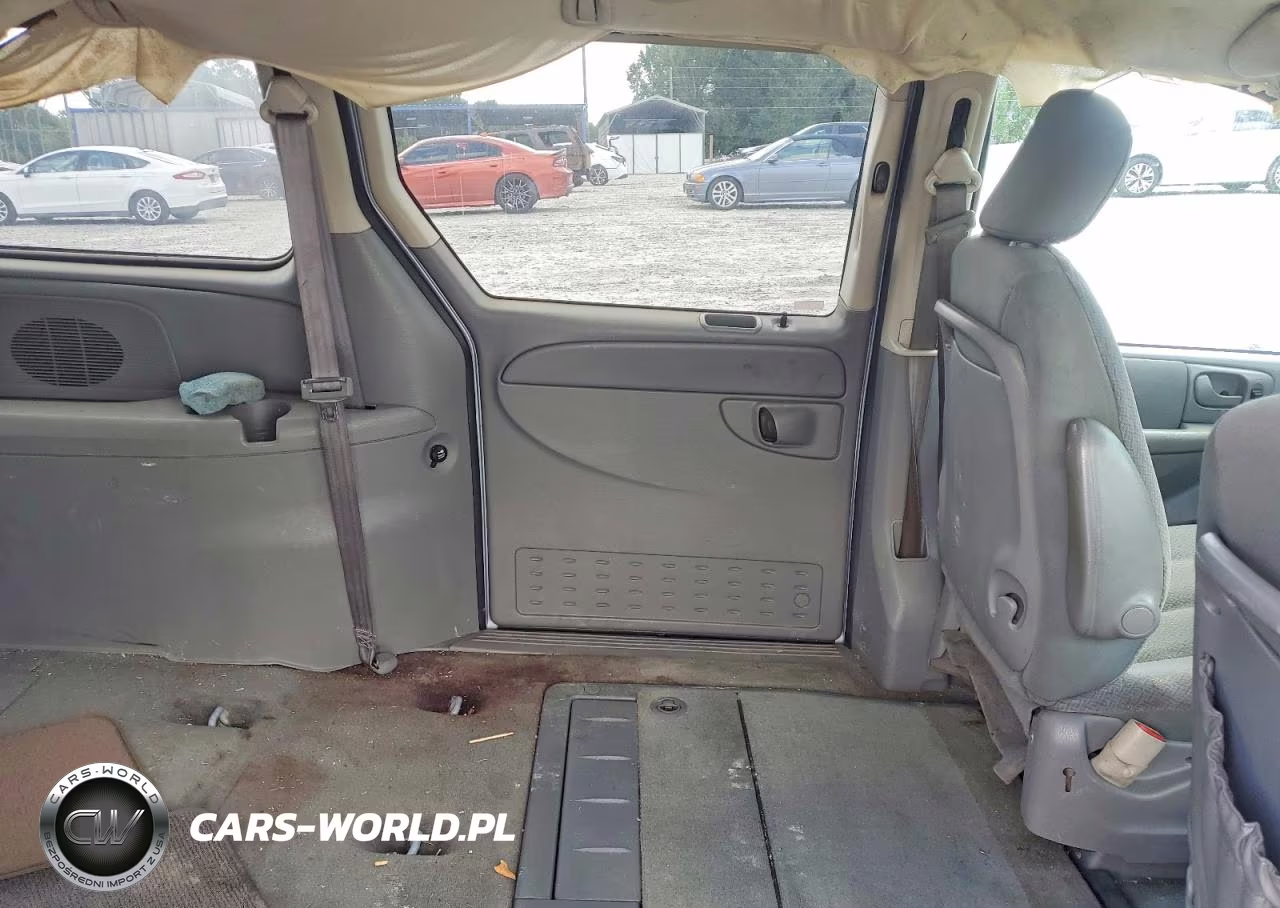 2005 Chrysler Town & Country Lx VIN:2C4GP44R85R478612 - 10