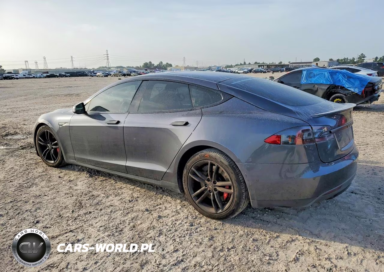 2016 Tesla Model S VIN:5YJSA1E46GF136510 - 2